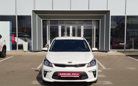 KIA Rio IV, 2018 год, 1 370 000 рублей, 2 фотография