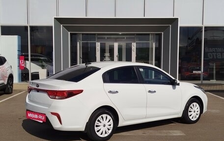 KIA Rio IV, 2018 год, 1 370 000 рублей, 5 фотография