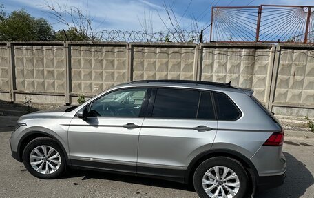 Volkswagen Tiguan II, 2021 год, 3 000 000 рублей, 5 фотография
