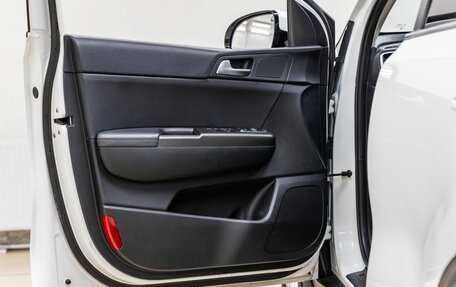 KIA Sportage IV рестайлинг, 2019 год, 2 158 000 рублей, 26 фотография