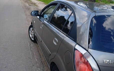 KIA Rio II, 2010 год, 650 000 рублей, 4 фотография