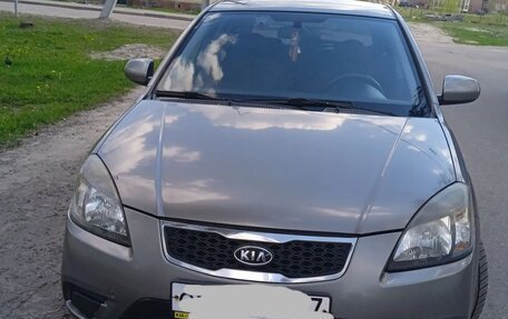 KIA Rio II, 2010 год, 650 000 рублей, 5 фотография