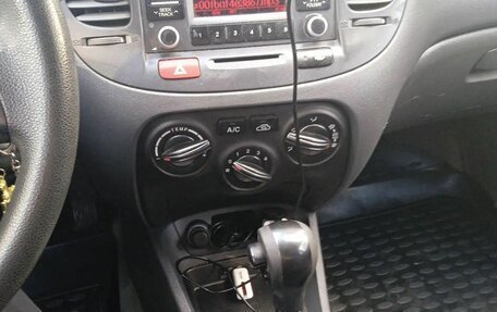 KIA Rio II, 2010 год, 650 000 рублей, 8 фотография