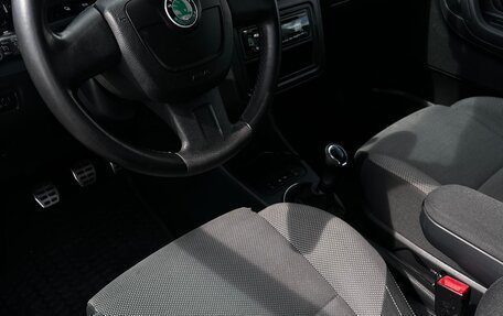 Skoda Fabia II, 2011 год, 650 000 рублей, 11 фотография