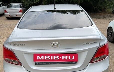 Hyundai Solaris II рестайлинг, 2015 год, 1 080 000 рублей, 5 фотография