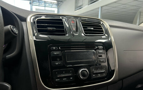 Renault Logan II, 2015 год, 599 000 рублей, 12 фотография