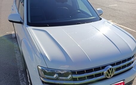 Volkswagen Teramont I, 2018 год, 2 750 000 рублей, 8 фотография
