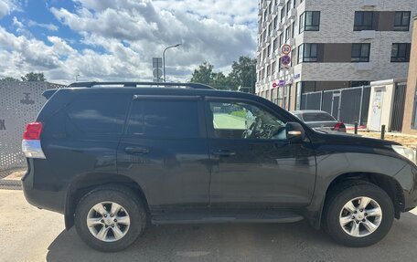 Toyota Land Cruiser Prado 150 рестайлинг 2, 2011 год, 2 250 000 рублей, 8 фотография