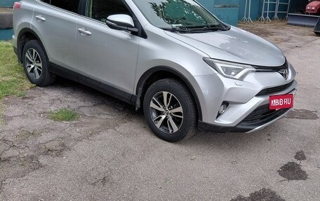 Toyota RAV4, 2015 год, 2 550 000 рублей, 3 фотография
