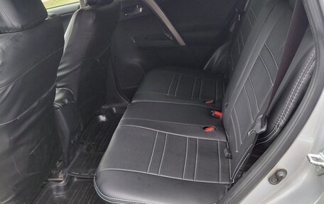 Toyota RAV4, 2015 год, 2 550 000 рублей, 7 фотография
