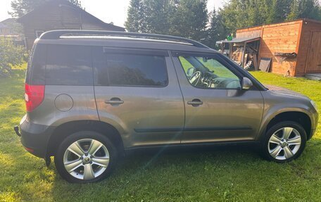 Skoda Yeti I рестайлинг, 2012 год, 935 000 рублей, 30 фотография