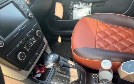 Skoda Yeti I рестайлинг, 2012 год, 935 000 рублей, 25 фотография