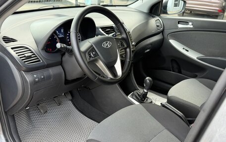Hyundai Solaris II рестайлинг, 2011 год, 575 000 рублей, 11 фотография