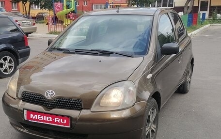Toyota Yaris I рестайлинг, 2001 год, 350 000 рублей, 1 фотография