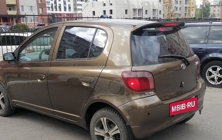 Toyota Yaris I рестайлинг, 2001 год, 350 000 рублей, 5 фотография