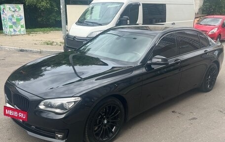 BMW 7 серия, 2013 год, 1 800 000 рублей, 3 фотография