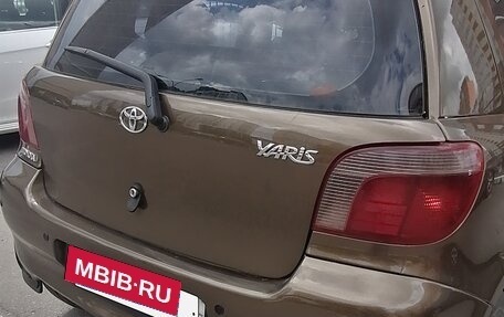 Toyota Yaris I рестайлинг, 2001 год, 350 000 рублей, 9 фотография