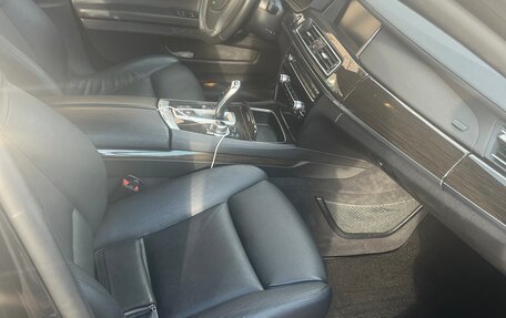 BMW 7 серия, 2013 год, 1 800 000 рублей, 11 фотография