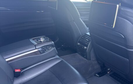 BMW 7 серия, 2013 год, 1 800 000 рублей, 15 фотография