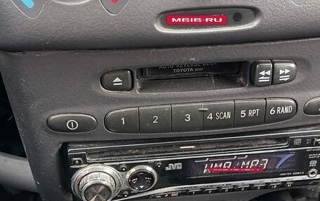 Toyota Yaris I рестайлинг, 2001 год, 350 000 рублей, 14 фотография