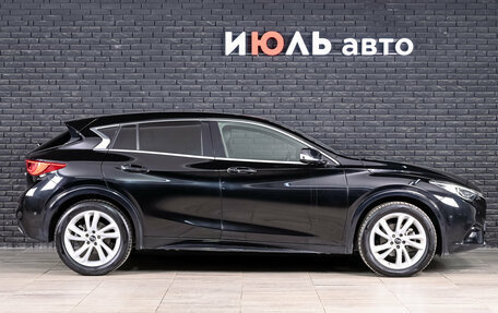 Infiniti Q30, 2017 год, 2 150 000 рублей, 10 фотография