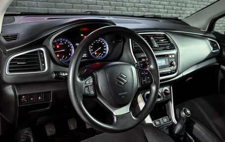 Suzuki SX4 II рестайлинг, 2018 год, 1 900 000 рублей, 12 фотография