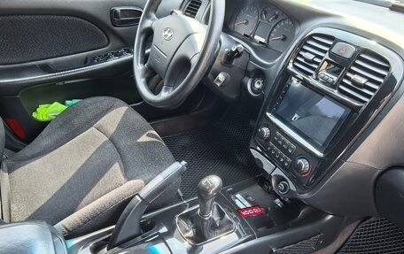 Hyundai Sonata IV рестайлинг, 2004 год, 490 000 рублей, 20 фотография