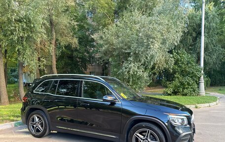 Mercedes-Benz GLB, 2021 год, 4 000 000 рублей, 3 фотография