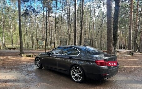 BMW 5 серия, 2013 год, 1 860 000 рублей, 2 фотография