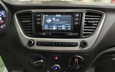Hyundai Solaris II рестайлинг, 2017 год, 1 370 000 рублей, 18 фотография