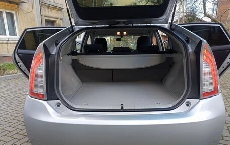 Toyota Prius, 2012 год, 1 150 000 рублей, 2 фотография