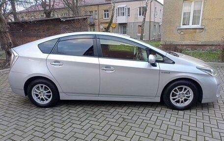 Toyota Prius, 2012 год, 1 150 000 рублей, 5 фотография