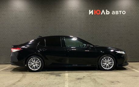 Toyota Camry, 2018 год, 2 599 000 рублей, 5 фотография