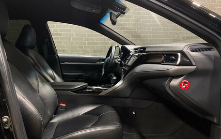 Toyota Camry, 2018 год, 2 599 000 рублей, 11 фотография