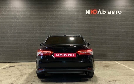 Toyota Camry, 2018 год, 2 599 000 рублей, 7 фотография