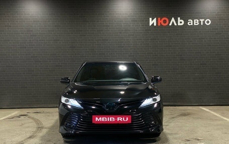 Toyota Camry, 2018 год, 2 599 000 рублей, 3 фотография