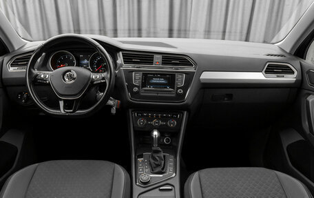 Volkswagen Tiguan II, 2017 год, 2 630 000 рублей, 8 фотография