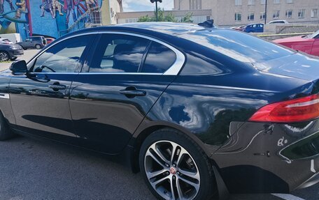 Jaguar XE I рестайлинг, 2015 год, 1 850 000 рублей, 5 фотография