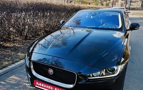 Jaguar XE I рестайлинг, 2015 год, 1 850 000 рублей, 12 фотография