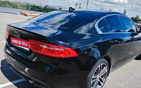 Jaguar XE I рестайлинг, 2015 год, 1 850 000 рублей, 4 фотография