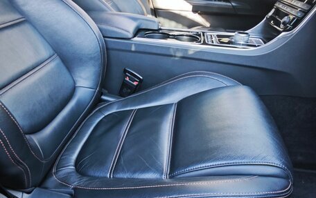 Jaguar XE I рестайлинг, 2015 год, 1 850 000 рублей, 21 фотография