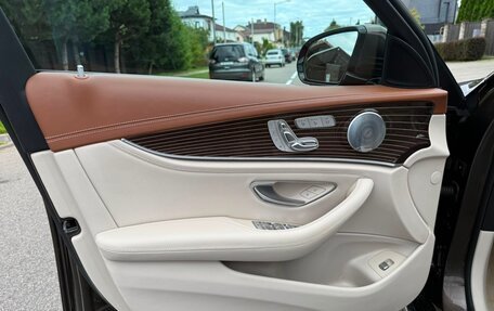 Mercedes-Benz E-Класс, 2017 год, 3 950 000 рублей, 9 фотография