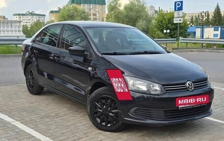 Volkswagen Polo VI (EU Market), 2014 год, 900 000 рублей, 2 фотография