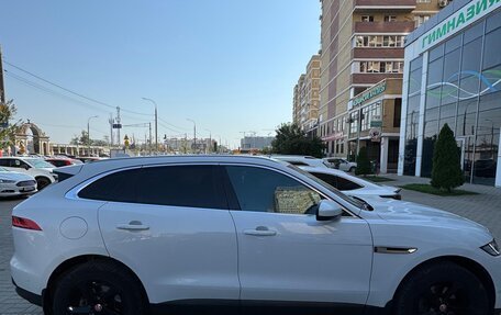 Jaguar F-Pace, 2016 год, 1 999 999 рублей, 3 фотография