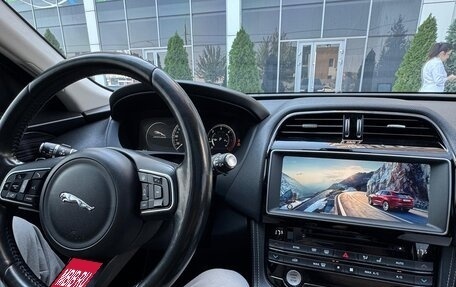 Jaguar F-Pace, 2016 год, 1 999 999 рублей, 4 фотография