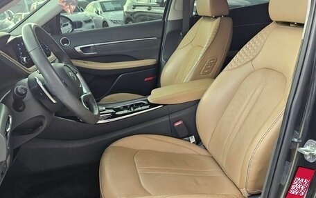 Hyundai Sonata VIII, 2021 год, 3 000 000 рублей, 14 фотография