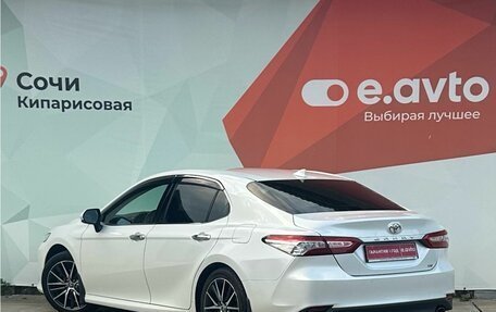 Toyota Camry, 2021 год, 3 250 000 рублей, 6 фотография
