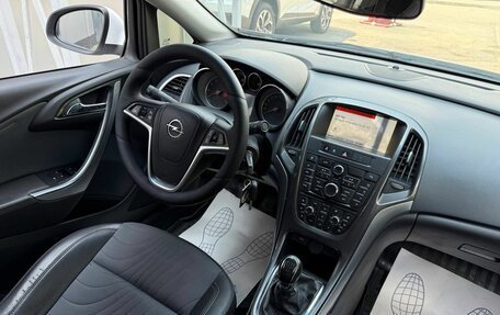 Opel Astra J, 2014 год, 620 000 рублей, 13 фотография