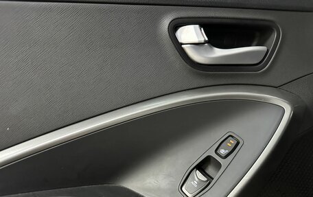 Hyundai Santa Fe III рестайлинг, 2017 год, 2 115 000 рублей, 20 фотография