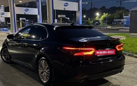 Toyota Camry, 2019 год, 3 200 000 рублей, 5 фотография
